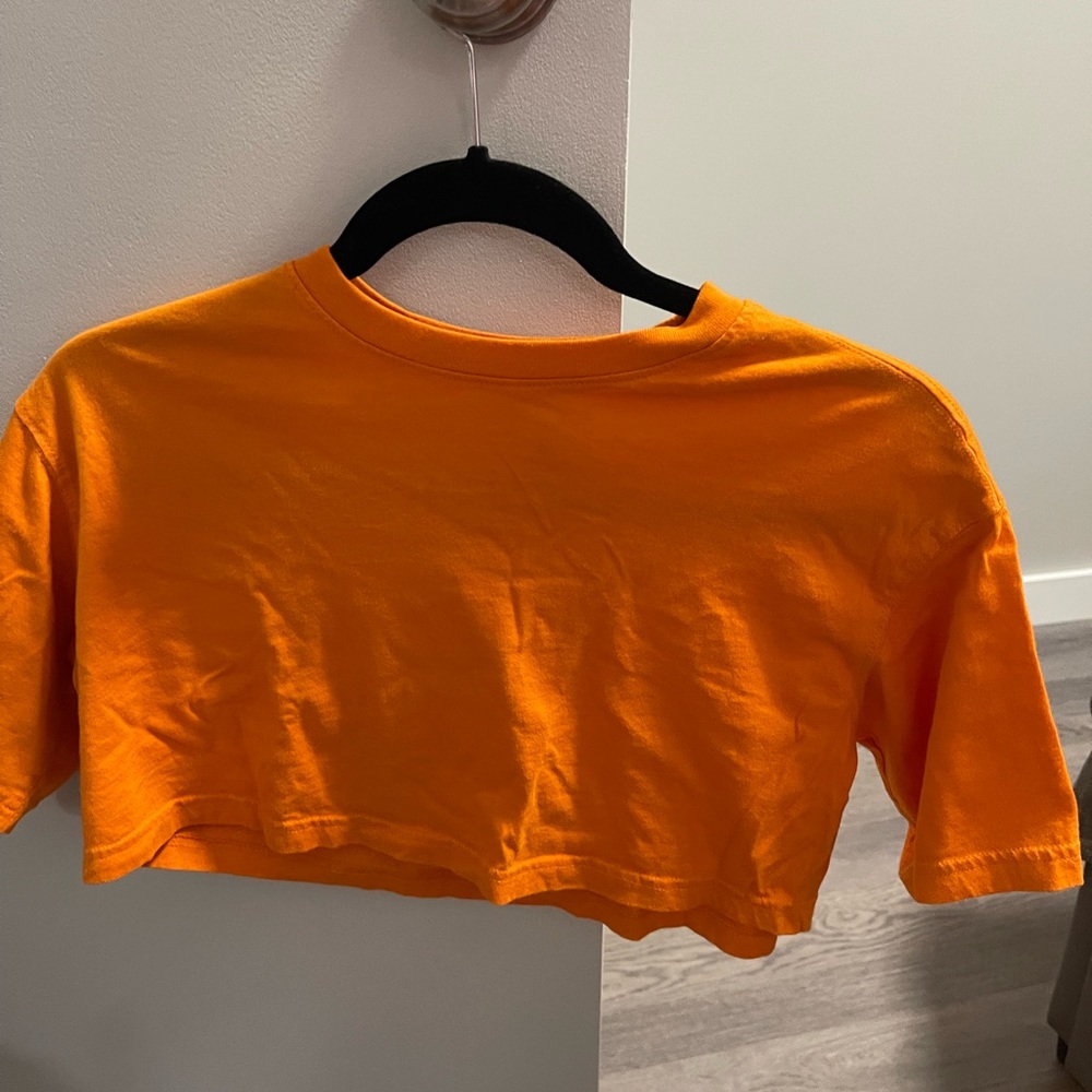 Orange crop top size XS